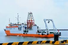 中国初の島（礁）総合地質調査船が配備