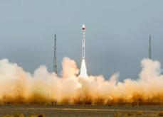 中国、 TEE-01B星など3基の衛星打ち上げに成功