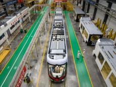 水素を動力源とするスマート列車がラインオフ―中国
