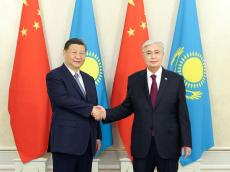 中国・カザフスタン首脳会談が開催
