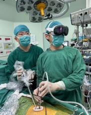 AIの活用進む中国の医療現場、「Apple Vision Pro」もオペ室で活躍