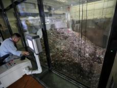 1日で1200トンのごみを「食う」工場―中国