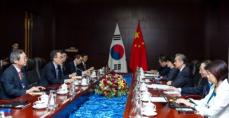 王毅外交部長 韓国の趙兌烈外相と会談