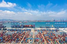 中国、物品貿易総額が7年連続世界一に