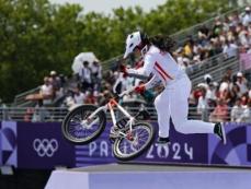 ＜パリ五輪＞自転車BMXフリースタイル・パーク女子で中国のトウ雅文が金メダル