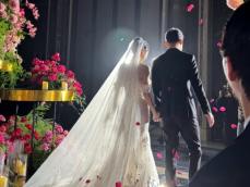 中国の結婚件数、昨年は10％超増加、前年の延期が理由で先行きは不透明