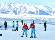 中国の氷雪産業市場規模、25年に1兆元突破の見込み