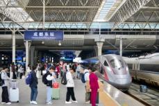 中国で鉄道の年間旅客数が初めて延べ40億人を突破