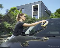 自動車の窓掃除もラクラク、家庭用コードレスワイパー　ケルヒャーが発売