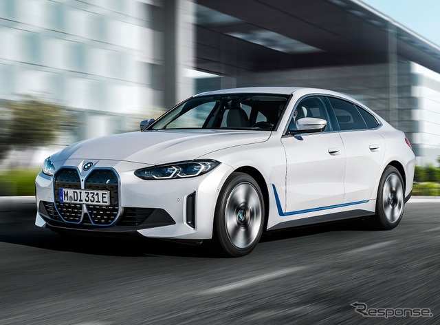 BMWの4ドアクーペEV『i4』に入門グレード、航続483km…11月欧州発売へ