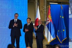 トーヨータイヤのセルビア工場開所式、ヴチッチ大統領が出席