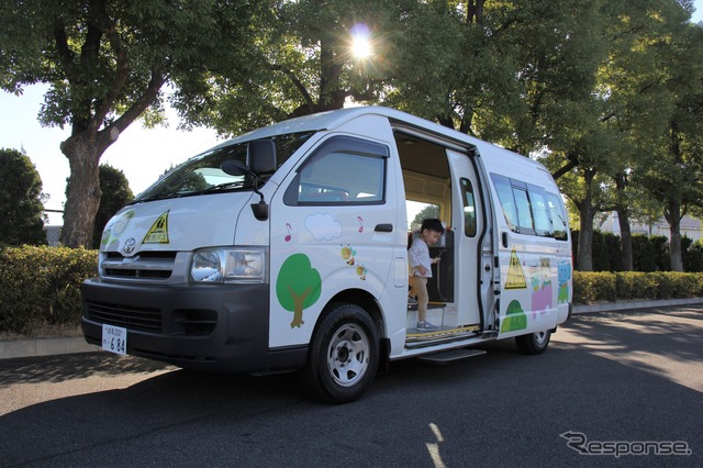 「子ども車内放置検知システム」を幼稚園バスで実証へ　アイシン