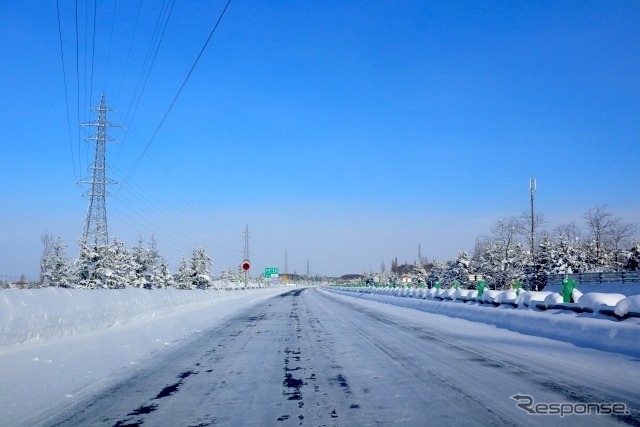 気をつけて!! 冬の高速道路走行…事前の情報、冬タイヤ＆チェーン、ゆとりの運転