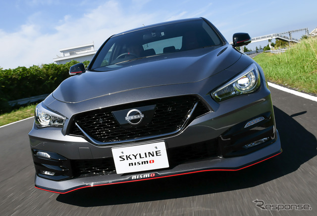 【日産 スカイライン NISMO 新型試乗】これぞ「スカGTの集大成」！発売から10年、こんな隠しダマを用意していたとは…岡本幸一郎