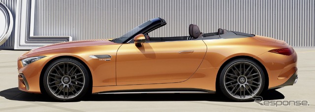 太平洋に沈む夕日、メルセデスAMG SL を「マヌファクトゥーア」でカスタマイズした限定車