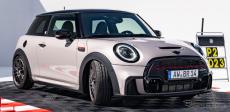 MINI に「ブルドッグ・レーシング」仕様登場