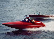 フェラーリ、海を連想させるティザー映像公開…35年ぶりに新型パワーボート発表か