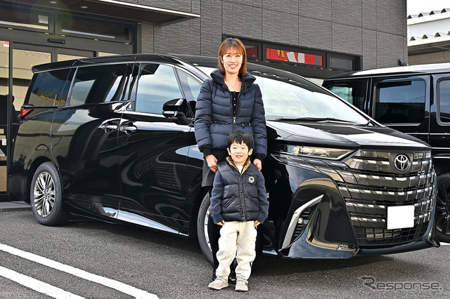 瀬戸　40アルファード　サイレント トヨタ アルファード 2023年モデル Zの価格・性能・装備