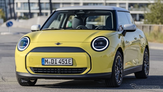 MINI 新型のEV、ベースグレード「クーパーE」発表…航続は305km