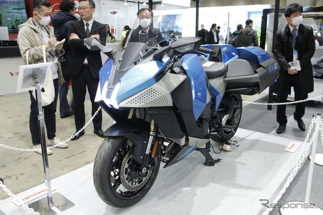 カワサキが水素エンジン版Ninjaのプロトタイプ披露！ 水素の可能性を