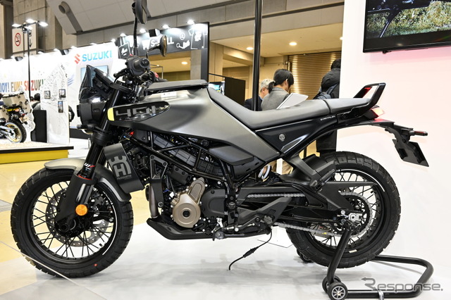 存在感抜群！北欧デザインのスクランブラー、ハスクバーナ『スヴァルト