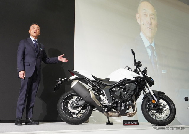 ［15秒でわかる］ホンダ『CB1000ホーネット』…東京モーターサイクルショー2024で本邦上陸