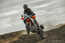 ［15秒でわかる］KTM『890アドベンチャーR』…WPサスペンションパッケージを設定