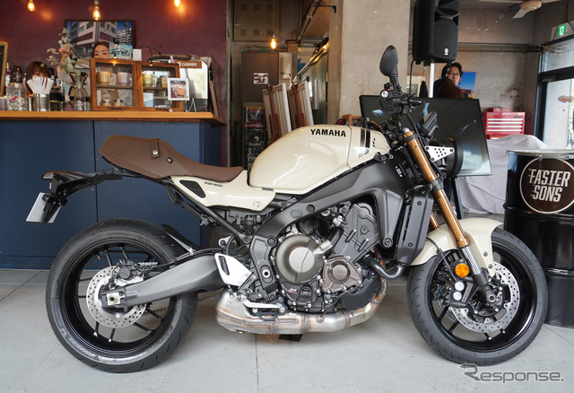 ヤマハ バイクタンク ホワイト sr400送料込み - メルカリ