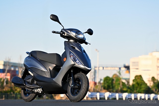 ヤマハ アクシスZ 試乗】最軽量か、ゆとりか。「シグナス」と「ジョグ