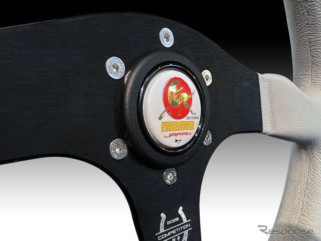 M momoになります テーマは「馬」、MOMOが日本限定ステアリング「JAPAN YEAR モデル」を