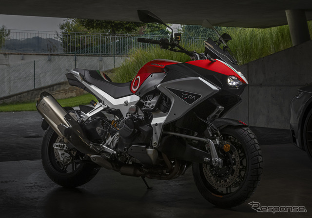 638万円！ 伊ビモータ「TESI H2 TERA」日本上陸…カワサキZ H2の