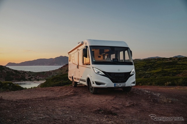 1/18 キャンピングカー　ハイマーモービル メルセデスベンツの大型キャンピングカー、「HYMER」各1台を限定販売へ
