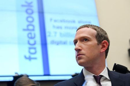 ＦＢ社員「ＣＥＯを誇りに思えず」、トランプ発言巡る方針に反発