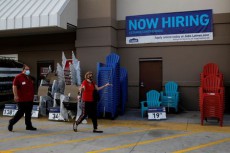 米ＡＤＰ民間雇用、6月は予想下回る237万人増　回復は緩慢