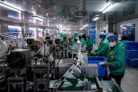 11月の中国製造業ＰＭＩは54.9に上昇、10年ぶり高水準＝財新