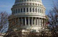 米議会、12月の政府機関閉鎖回避へ予算協議