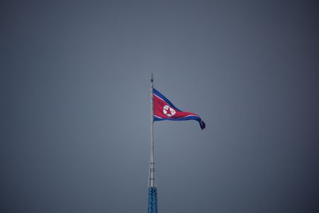 北朝鮮、弾道ミサイル2発を発射　1発は短距離＝韓国軍