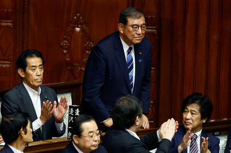 石破氏を首相に選出、新内閣発足へ　27日総選挙