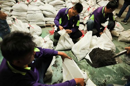 台風18号、台湾南部に接近　軍動員し警戒