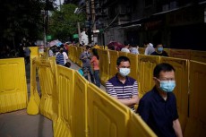 中国武漢市、無症状感染者300人確認　全市民対象のコロナ検査