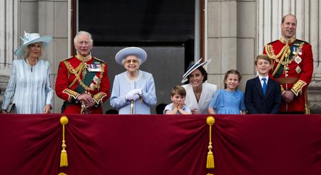 純正超安い エリザベス女王の崩御を伝える英国メトロ紙号外号