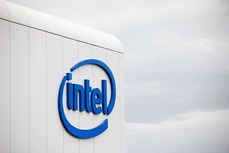米インテル、11世代プロセッサー発表　シェア奪還目指す
