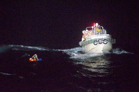 東シナ海で遭難のパナマ貨物船、転覆し海没　時間・場所は不明