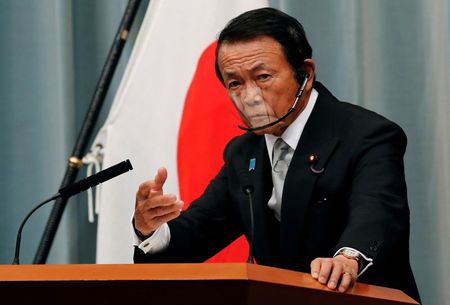 麻生財務相、「まだ引退考えていない」＝世襲の意向を問われ