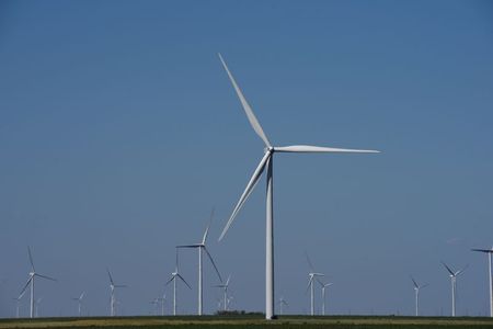 バイデン米政権、主要風力発電事業の環境調査を再開