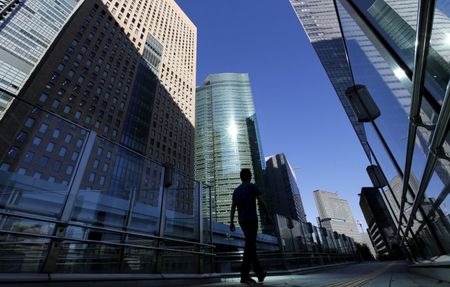 7月実質賃金は前年比0.4％増、2カ月連続上昇　プラス幅は縮小