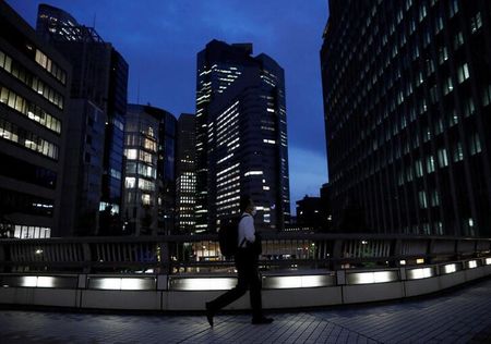 12月実質賃金0.6％増、2カ月連続プラス　24年は0.2％減＝毎月勤労統計