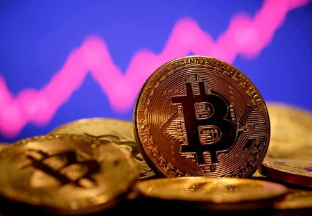 ビットコイン5％超下落、マスク氏が「別離」示唆