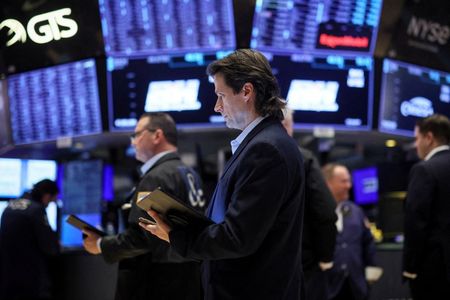 米国株式市場＝1％超下落、ＦＲＢ当局者が利下げ慎重姿勢表明