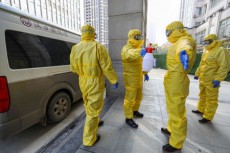 中国・湖北省の新型肺炎死者は549人、新たに2987人の感染確認